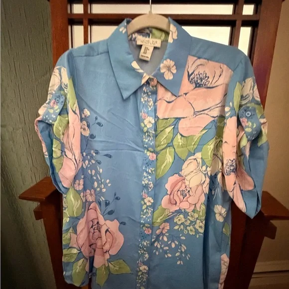 Rachel Zoe Sky Blue Floral Button-Down Shirt with Pink Roses - Picture 2 of 8